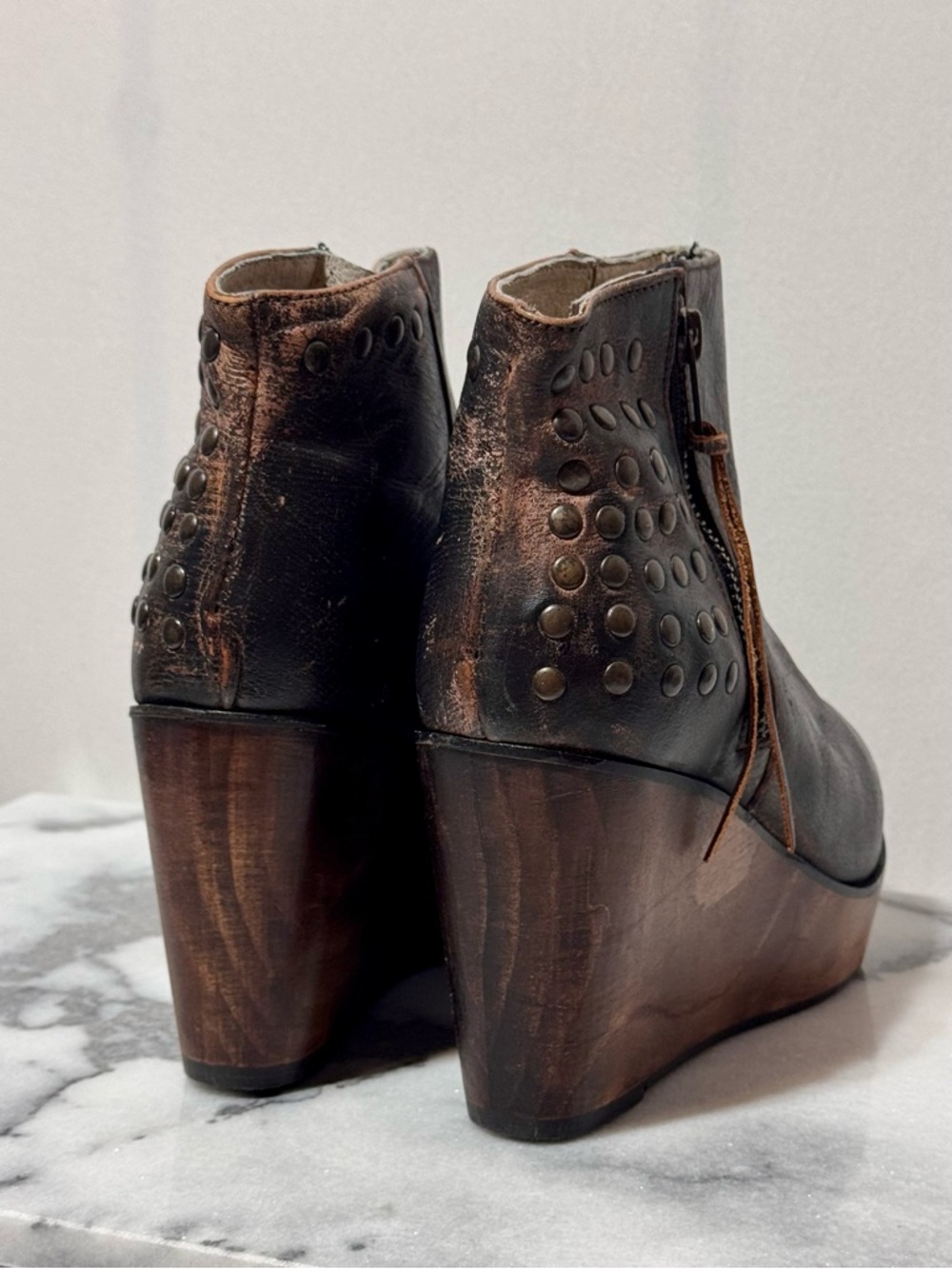 Bed Stu Ghent Brown Distressed Leather Studded Wooden Platform Wedge Ankle Boot - Picture 4 of 6